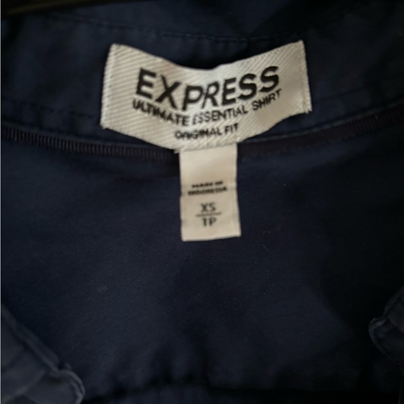 Bundle (2) Express Ultimate Long Sleeved Button Down Shirt.Gently worn. Size XS - Picture 2 of 4
